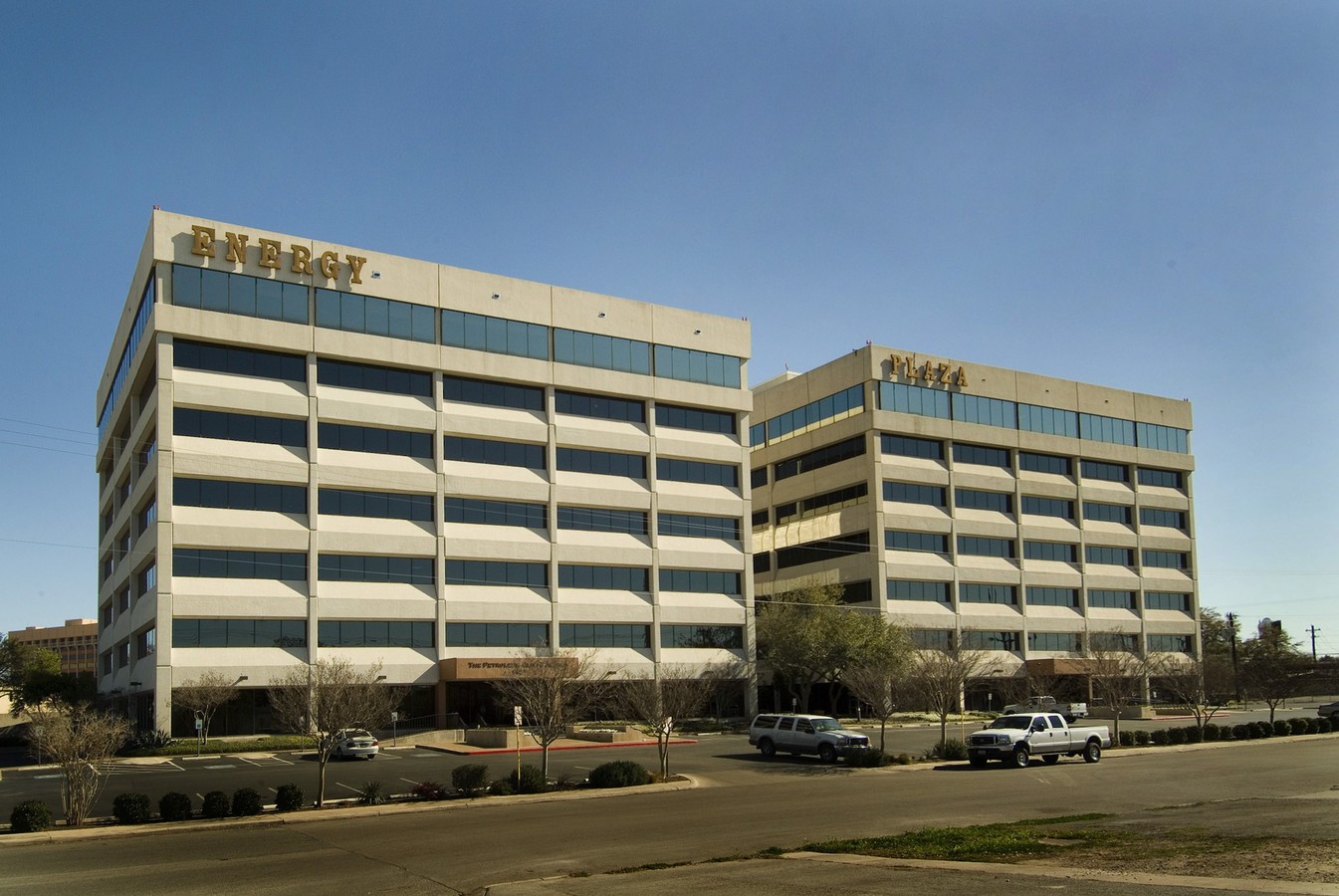 Energy Plaza - Cameron Management | Houston, Texas | Ownership, Property  Management, Leasing, And Engineering | Esperson, 1001 McKinney